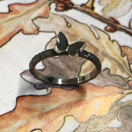 Zilveren ring Paisley met vlinder