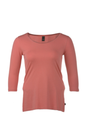 Adia Shirt met 3/4 mouw verkrijgbaar in zwart en papaya