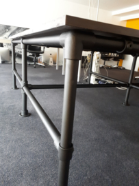 Bureau tafel's op maat gemaakt