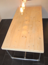 Tafel model B met blad.