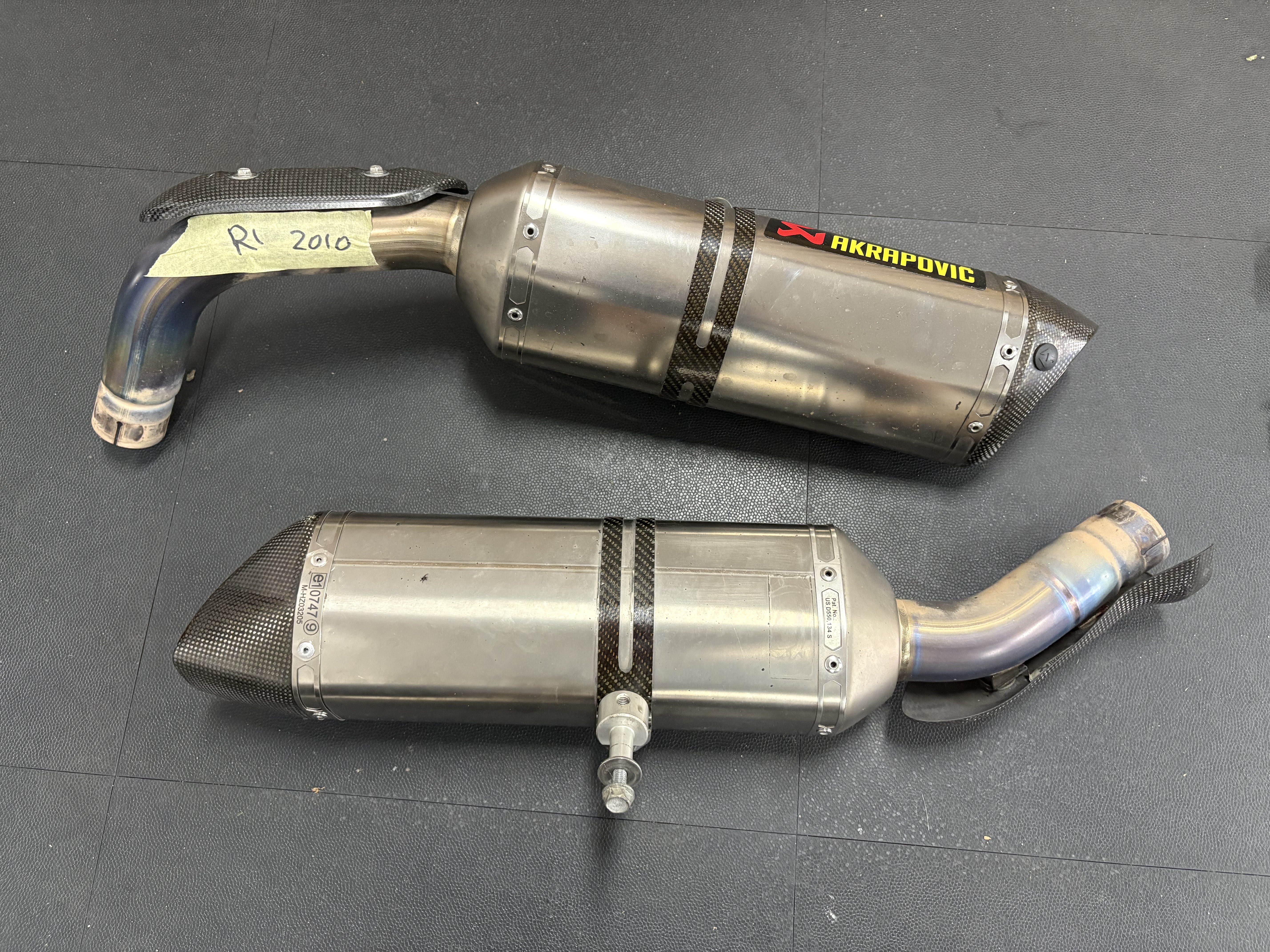 Uitlaten Yamaha R1 2010 met DB-killers