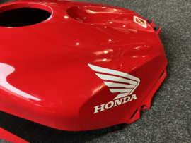 Cbr600rr Tank cover Rood gebruikt maar onbeschadigd