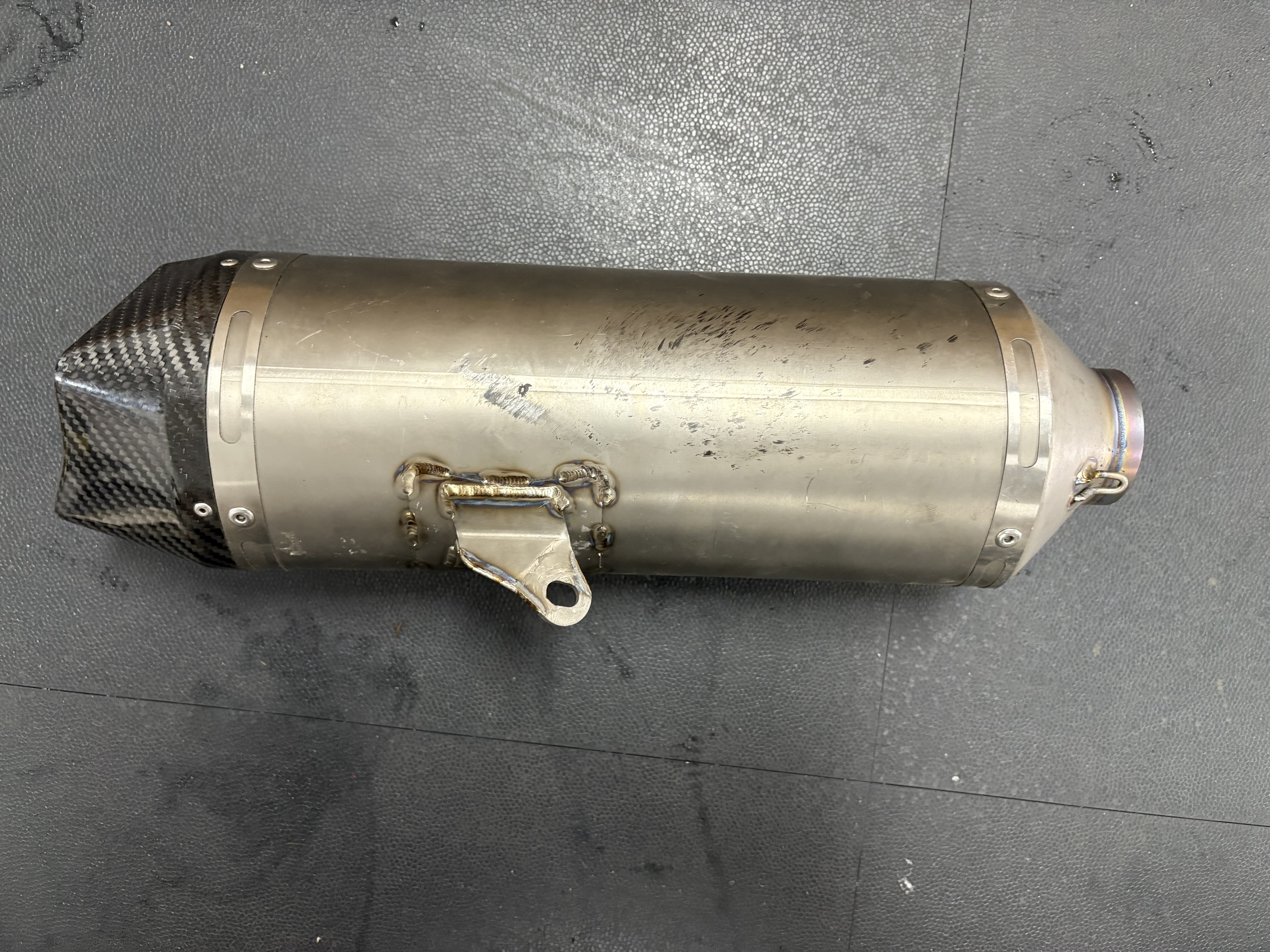 Orginele Uitlaat Yamaha YZF R6 2010-2016 (beschadigd)