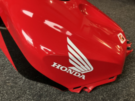 Cbr600rr Tank cover Rood gebruikt maar onbeschadigd