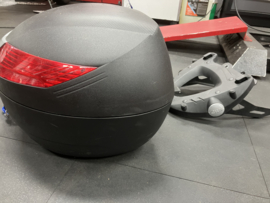 Givi Top koffer met drager yamaha mt 09  tracer 2015 2016