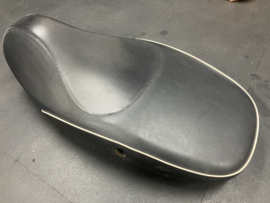 Zadel buddy seat slot defect