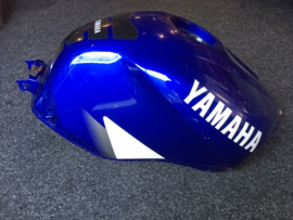 Tank blauw yamaha YZF R6 gebruikt onderdeel van sloop motor , beschadigd / gedeukt