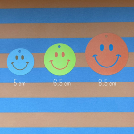 Cadeaulabel smiley diverse afmetingen