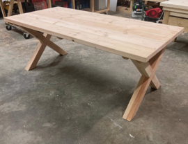 Tuintafel Douglas hout X-poot Finn