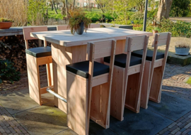 Douglas houten Bartafel met Krukken Biggy