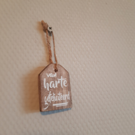 Houten label van harte gefeliciteerd || 4 x 5.7 cm