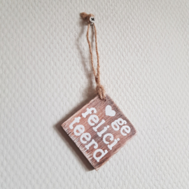 Houten label gefeliciteerd || 6 x 6 cm