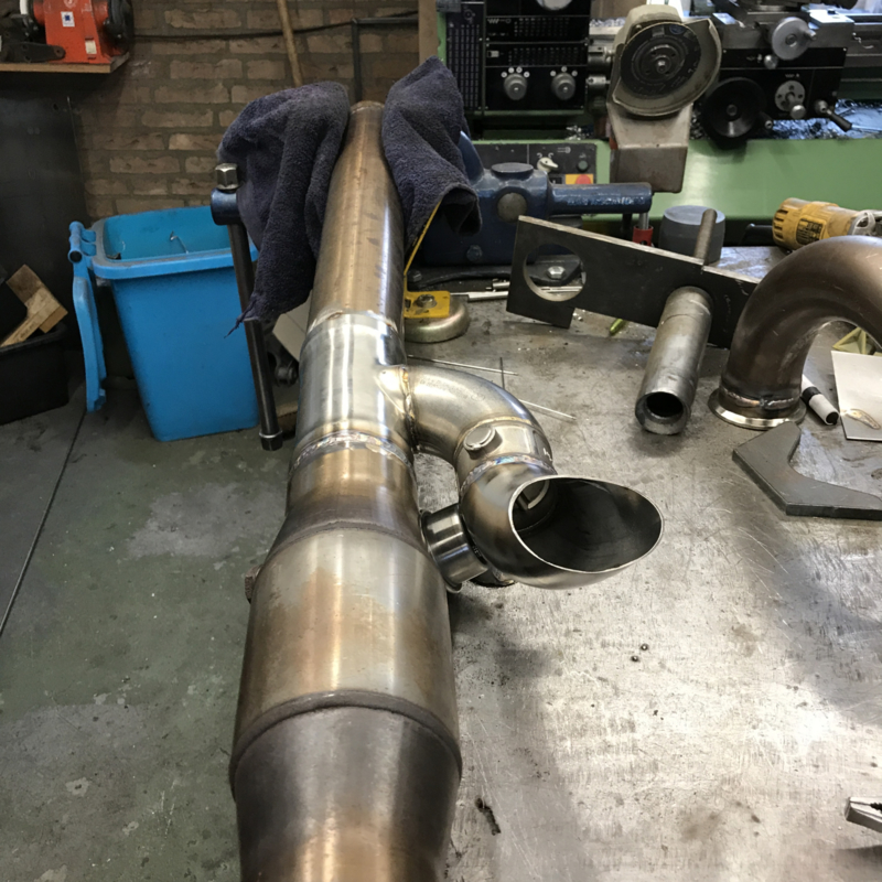Valves  in 3" stainless exhaust