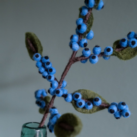 Sjaal Met Verhaal Tak Bes Vilt Blauw