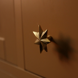 Doing Goods Knop Oda Ster