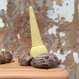 OOPS IJsje Keramiek Chocolade Klein