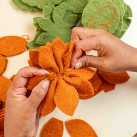 Sjaal Met Verhaal Dahlia XL Vilt Cognac