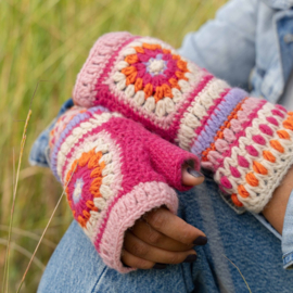 Sjaal Met Verhaal Handwarmers Granny Square Fuchsia Oranje