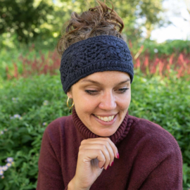 Sjaal Met Verhaal Haarband Granny Square Donkerblauw