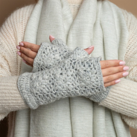 Sjaal Met Verhaal Handwarmers Granny Square Lichtgrijs