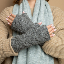 Sjaal Met Verhaal Handwarmers Cable Grijs