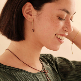 A Beautiful Story Oorbellen Miraculous Granaat