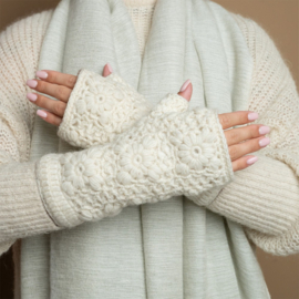 Sjaal Met Verhaal Handwarmers Granny Square Crème