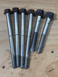 Subframe bouten achter (gebruikt)