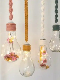P E E R T J E  van macrame