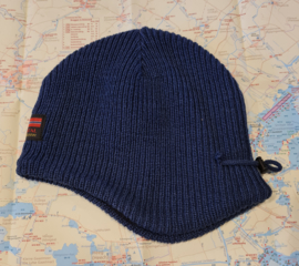 Arctic Circle SVALBARD wollen muts van 100% kamgaren wol en fleece - blauw