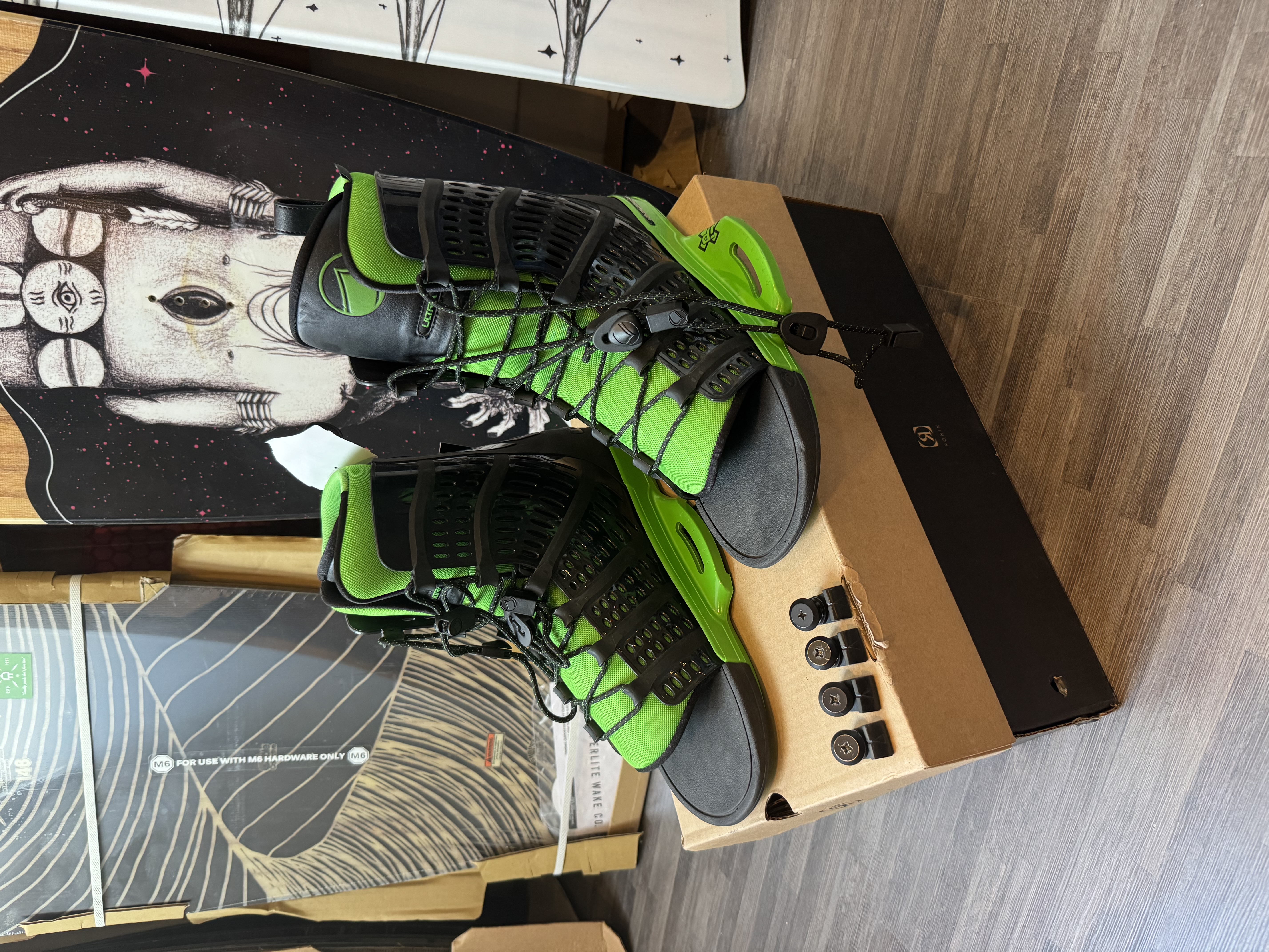 Liquid force ultra open teen binding maat 45-49 nieuw