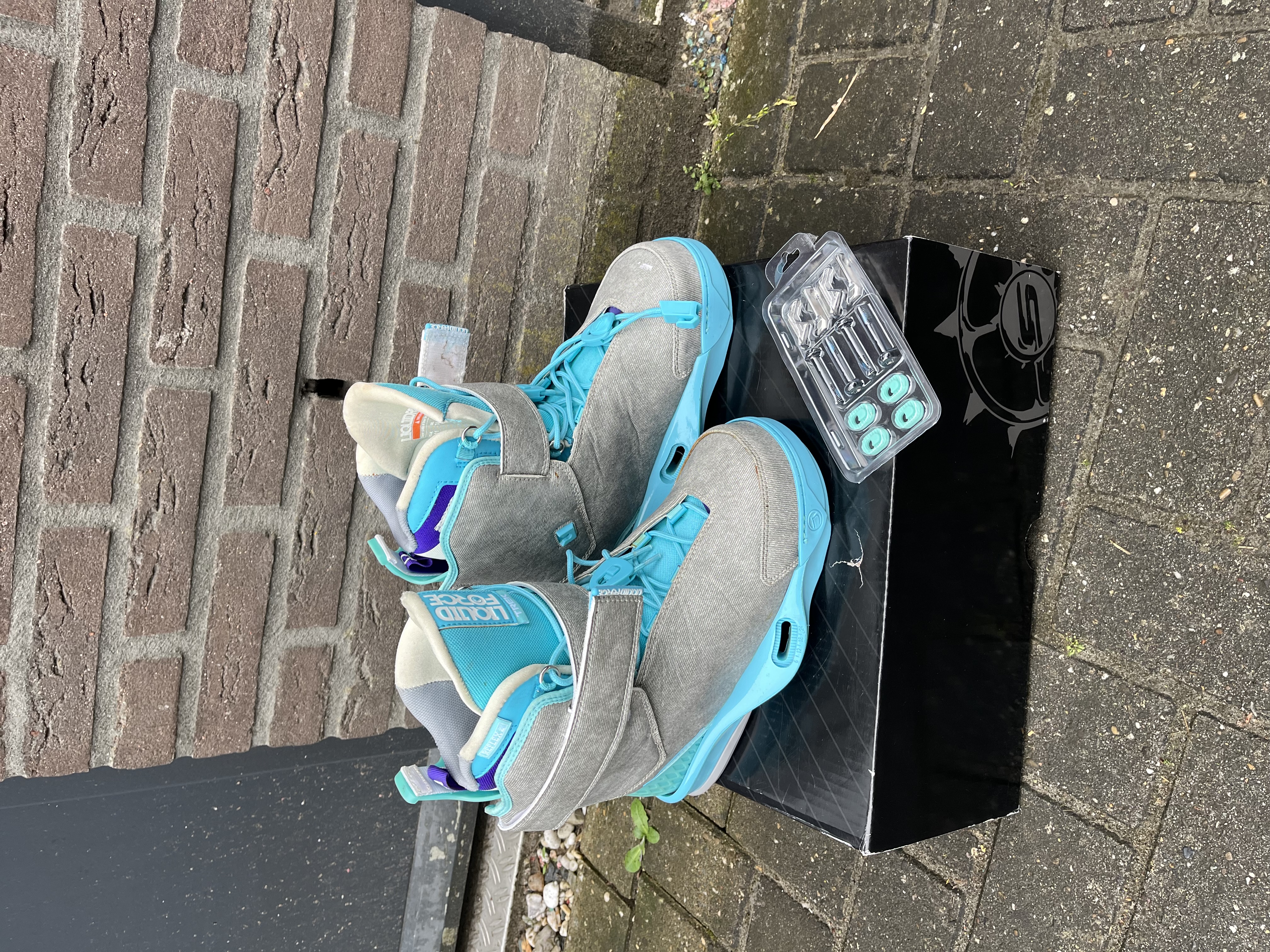 Liquid force trek 4D amper gebruikte binding maat 39-41