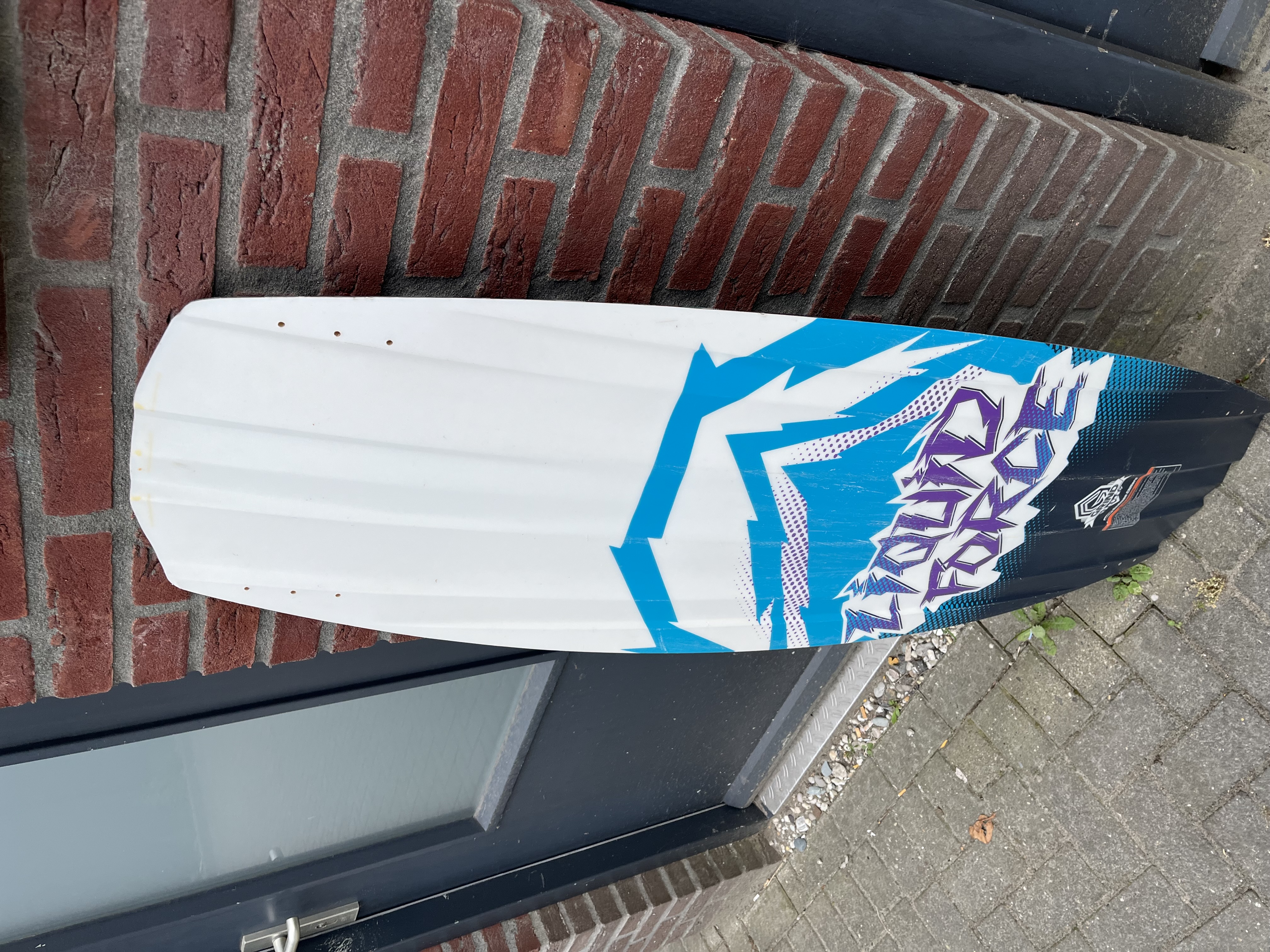 Liquid force Harley 139 cm gebruikt hybride maar meer boot wakeboard