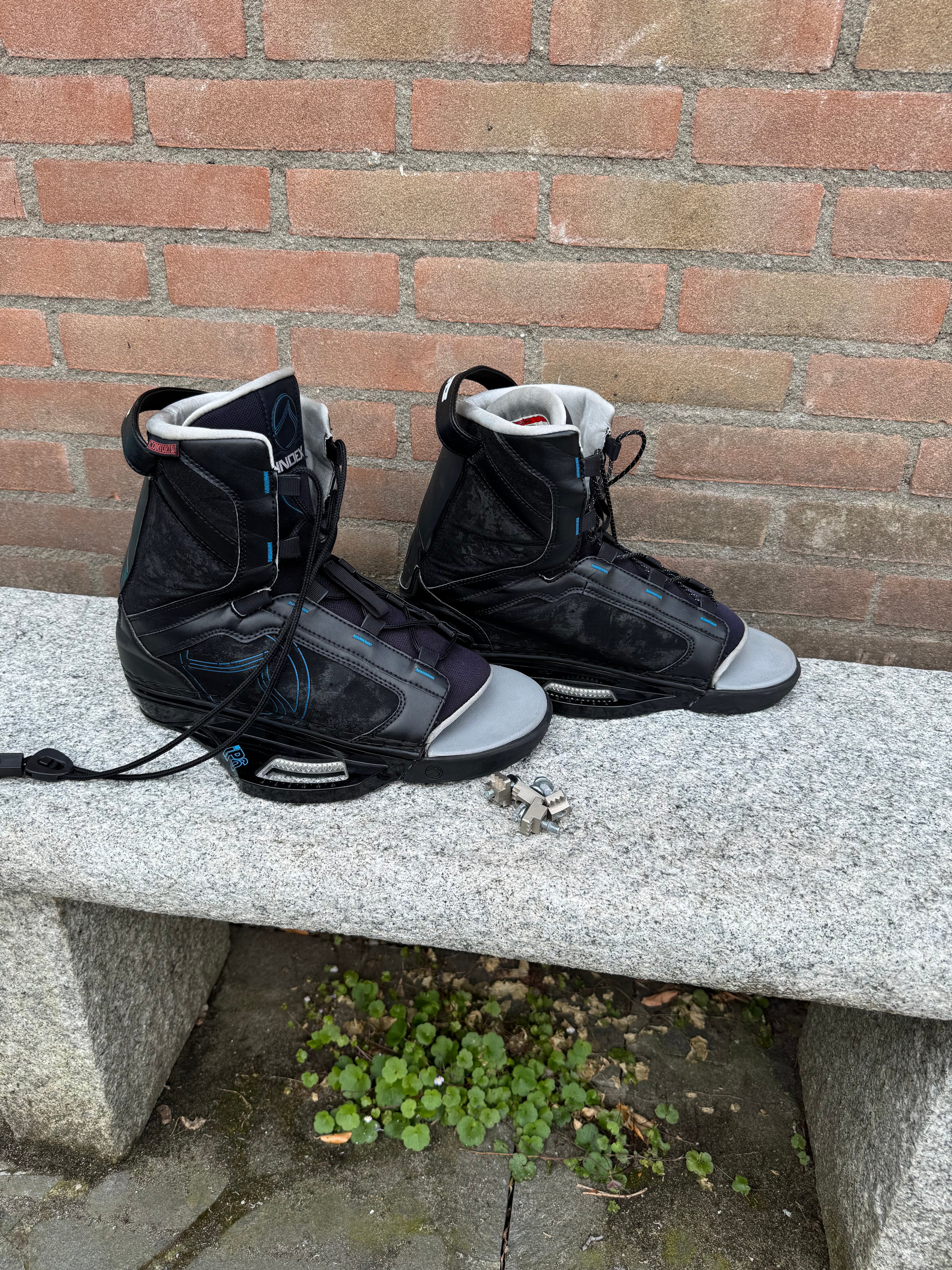 liquid force index open teen binding maat 45-49