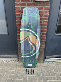 Liquid force shane 138 cm cable/boot hybride wakeboard