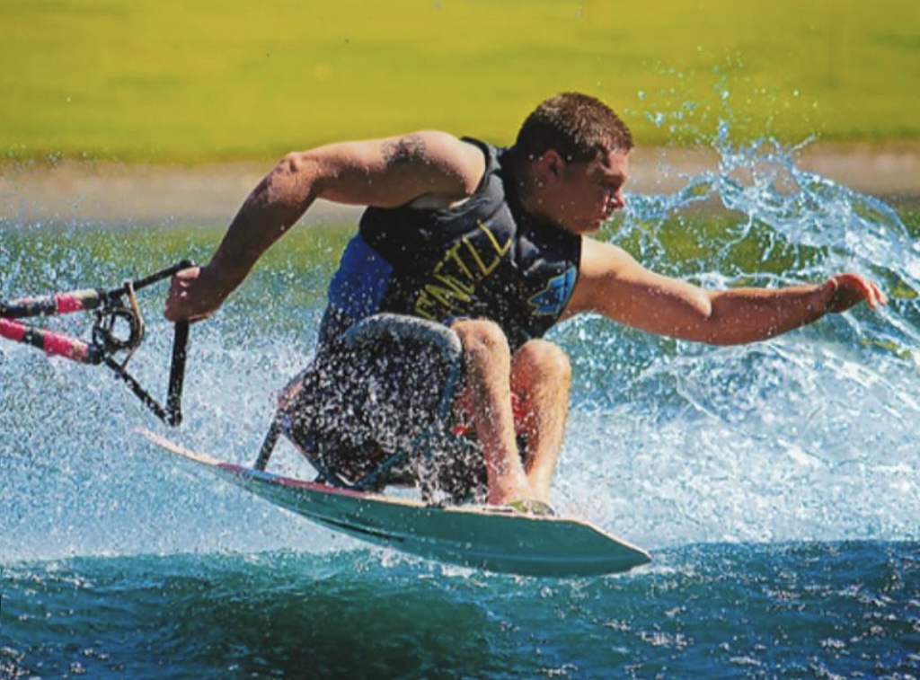 Liquid force eclipse in 151 cm gebruikt wakeboard met defecte flextrack