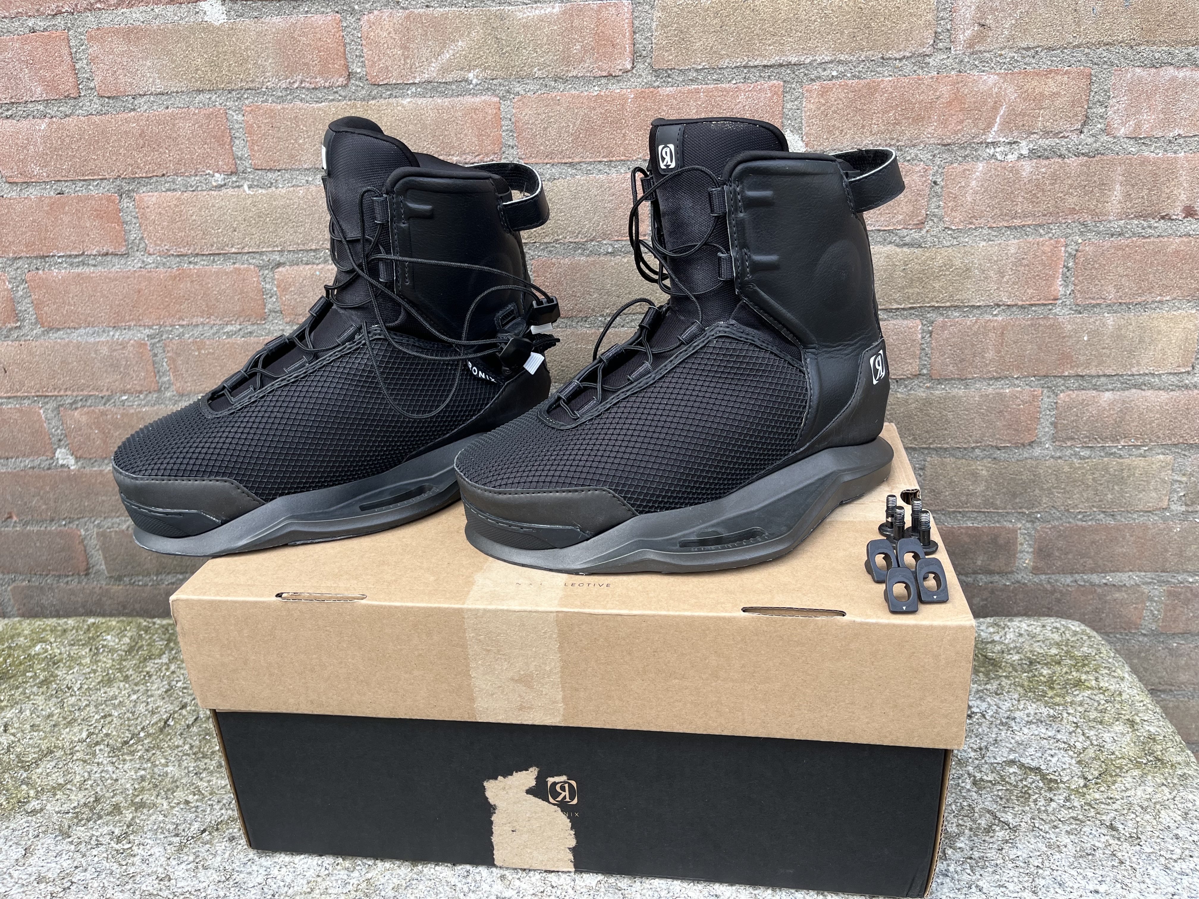 Ronix Parks weinig gebruikte dichte binding 40-41