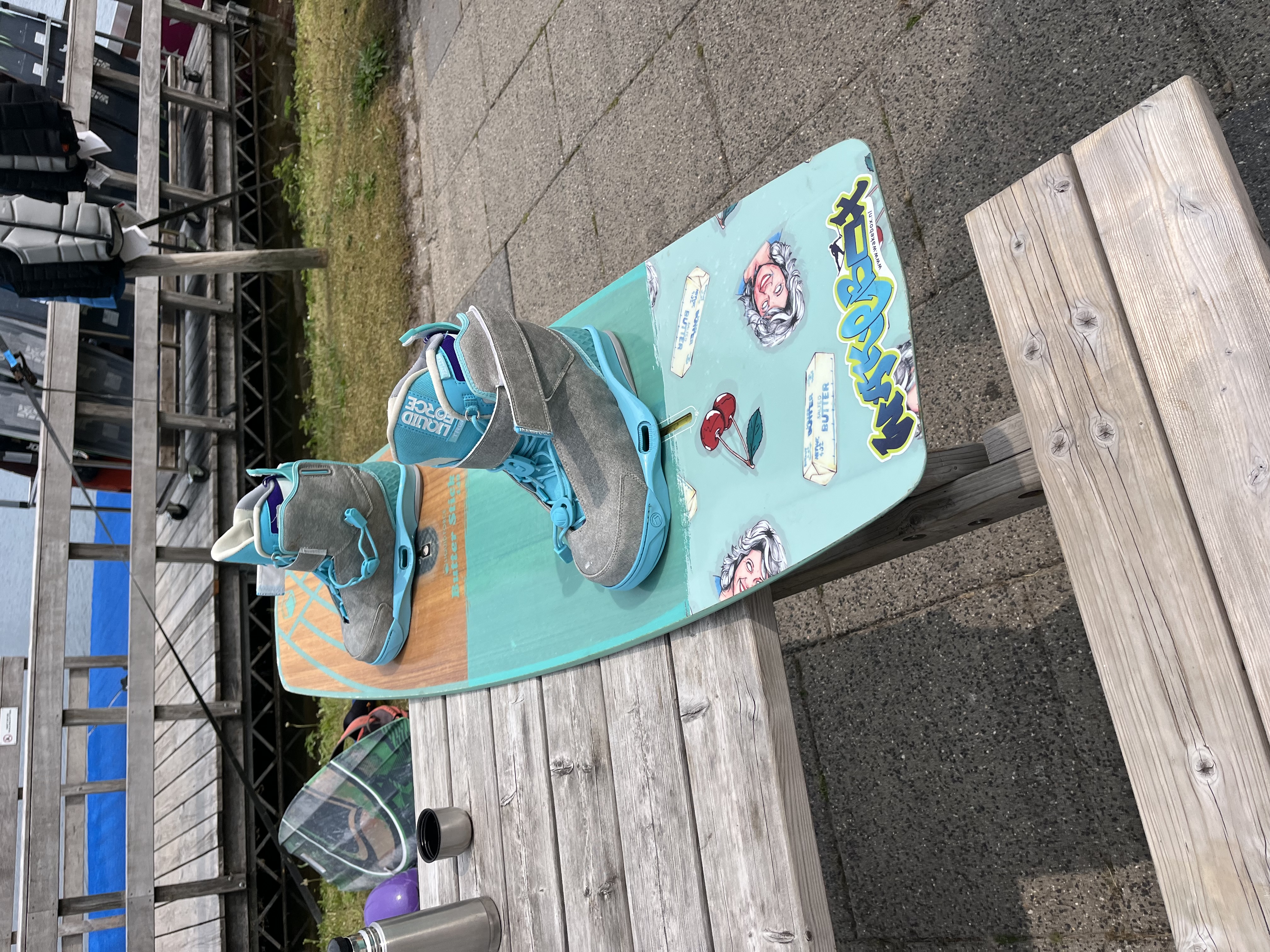Liquid force butterstick met 4D trek binding 39-41 complete  cable wakeboard set