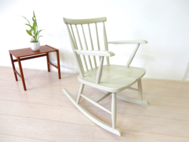 Vintage stoel spijlenstoel fauteuil schommelstoel 60s pastoe