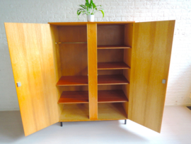 Kledingkast  jaren 60