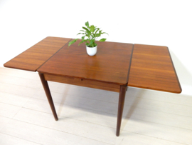 retro vintage eettafel tafel jaren 60 teak klein