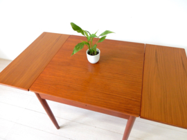 retro vintage eettafel tafel jaren 60 stijl deens klein