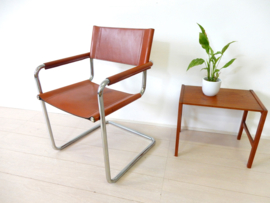 retro vintage stoel Linea Veam naar ontwerp Mart Stam leer