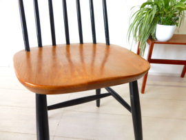 vintage stoel spijlenstoel jaren 50 Tapiovaara pastoe stijl