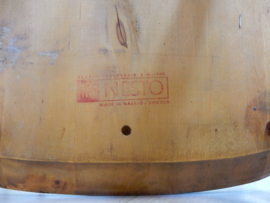 retro vintage stoel spijlenstoel pastoe nesto Yngve Ekström