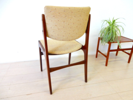 retro vintage stoel eetkamerstoel jaren 60 / 70 stoelen