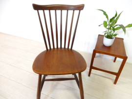 Vintage stoel Pastoe Nesto YNGVE EKSTROM spijlenstoel