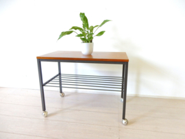 retro vintage bijzettafel jaren 60 tafel trolly pastoe stijl