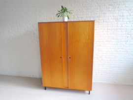 Kledingkast  jaren 60
