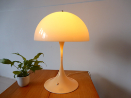 vintage lamp jaren 70 PANTHELLA VERNER PANTON LOUIS POULSEN dressoir lamp